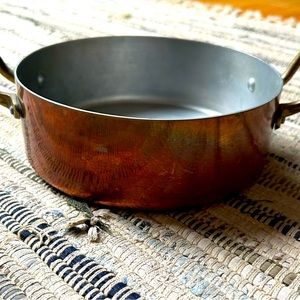 Round Copper pan with handles - vintage